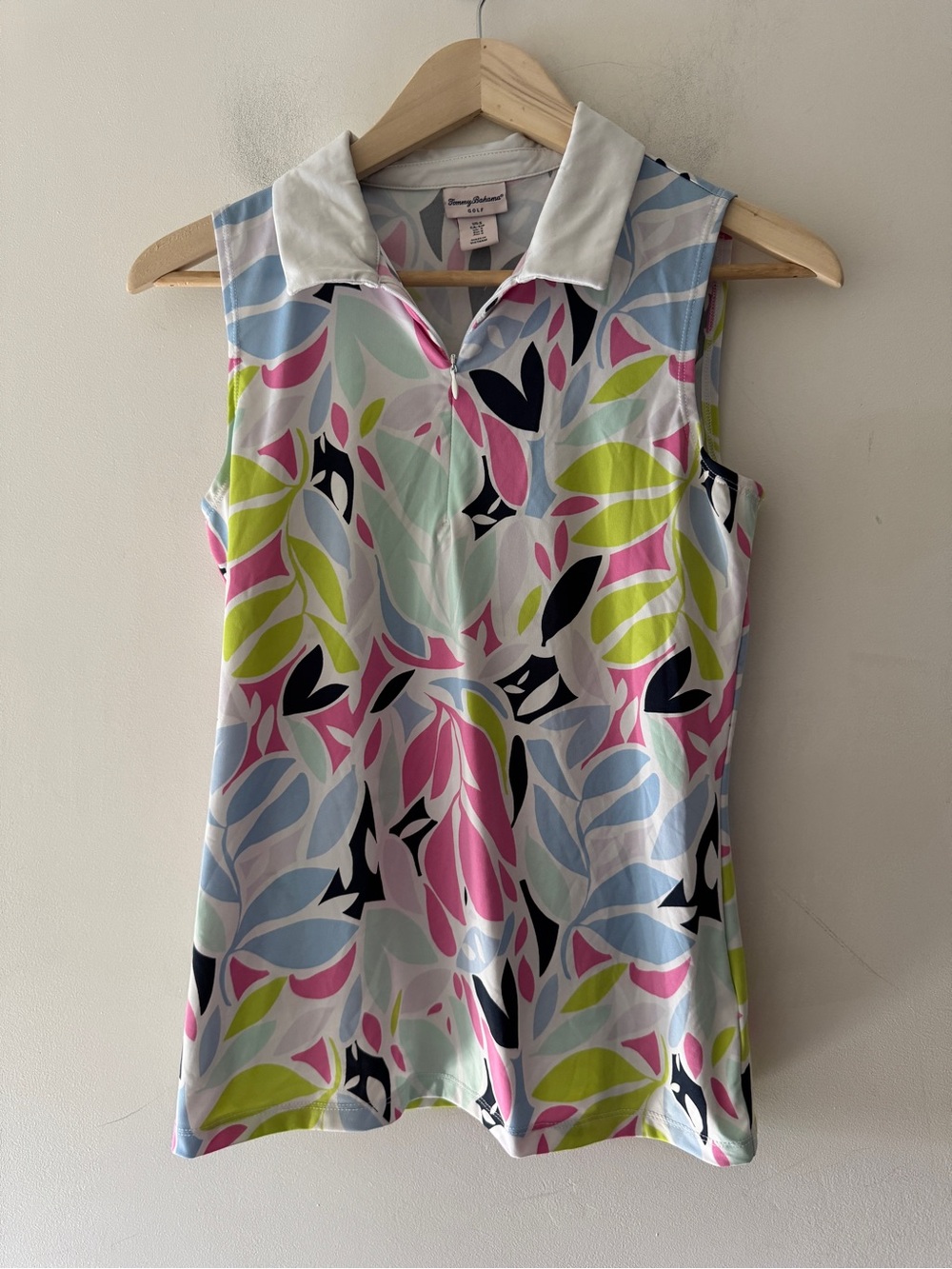 Tommy Bahama Women's Active Golf Floral Print Sleeveless Top